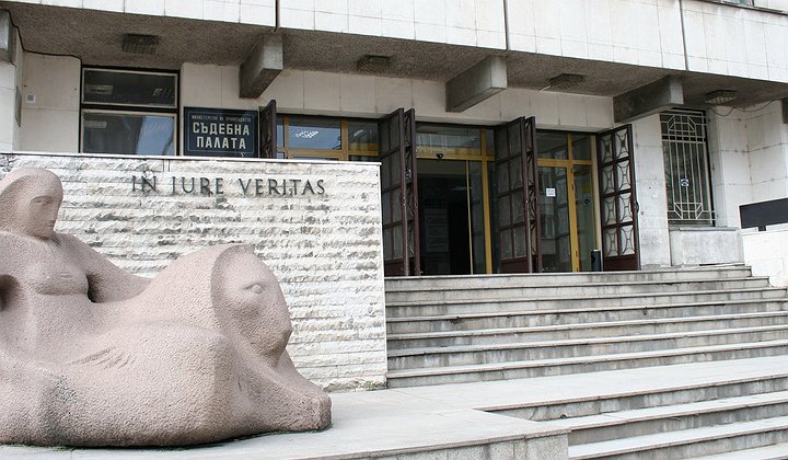Болярка плаща 100 бона кръвнина на роднини на съпруга й