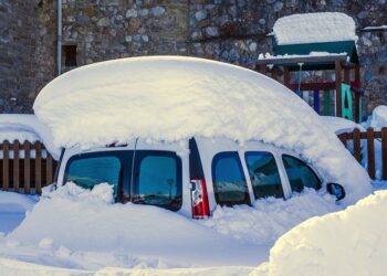 Снежен апокалипсис: 60 загинаха в Япония (видео)