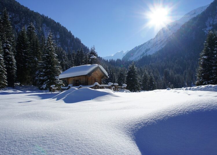Слънчева събота, идеална за планина 1 winter 3833527 960 720