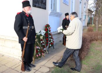 Русе отбеляза 139-годишнината на първото морско училище