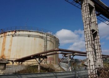 Унищожават токсичните отпадъци от “Полимери” във Франция