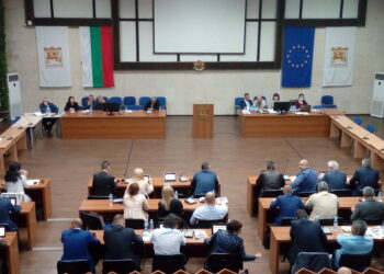 Скандал за дневния ред провали сесия на местен парламент