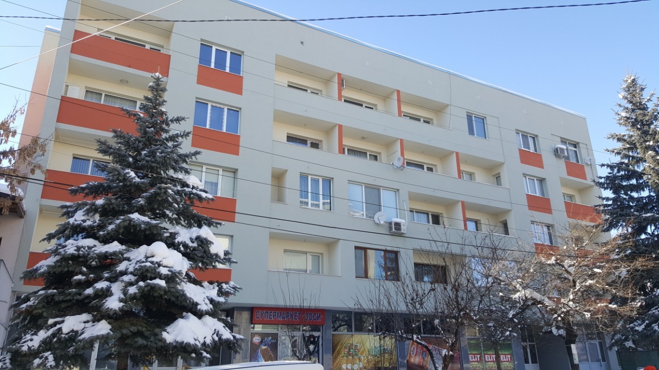 Отчитат санирането на блокове и обществена сграда в Разлог