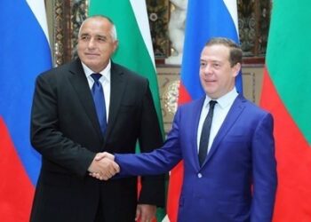 Медведев при Борисов на 4 и 5 март