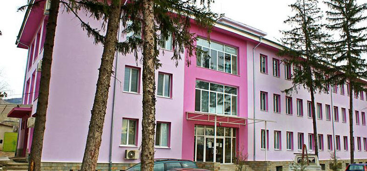 Изследват безплатно над 600 души в Момчилградско 1 Момчилград 2