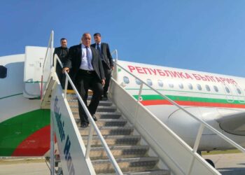 Борисов бесен на ВМРО, бездимните цигари няма да поскъпват