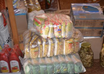 Кауза дарява храни на десетки семейства за Великден