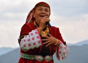 Валя Балканска – една космическа жена на 76!