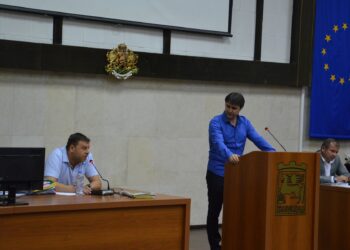 Кметът Камбитов поиска съкращения в „Пирин”