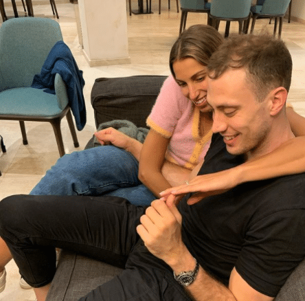 Елица и Александър вече са сгодени
