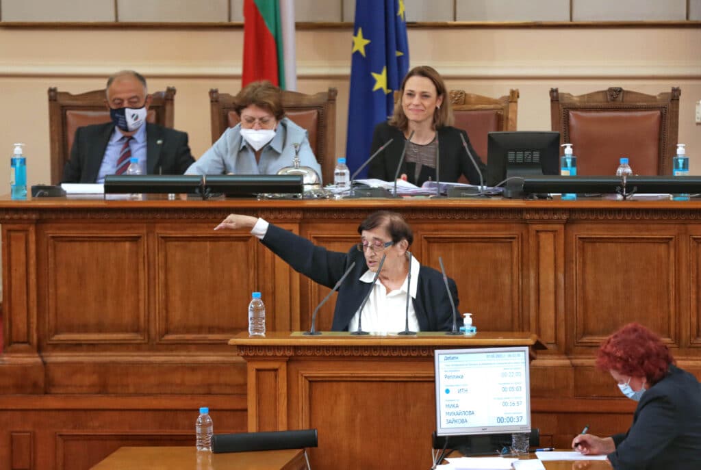 Зайкова отново ще е в листите на предстоящите избори.