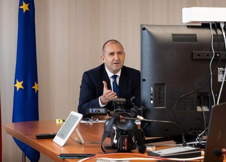 Румен Радев