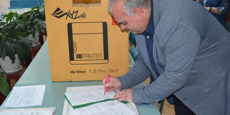 Математическата гимназия в Ловеч отбеляза 50 години с концерт на БТР