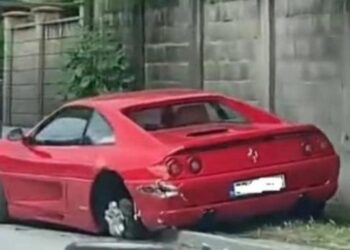 4285ae62710802189fae46e152edaf3f ferari