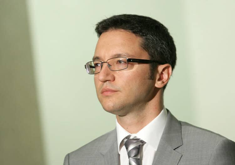 Вигенин е председател на новия предизборен щаб в БСП