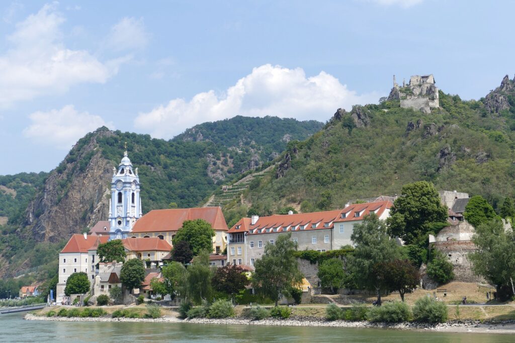 Кадър от Австрия