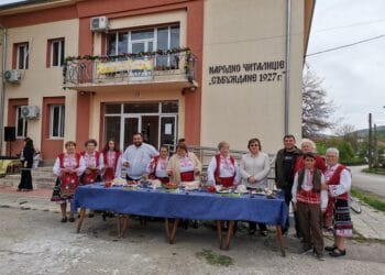 Малиново се весели с песни и козунаци на Светли понеделник