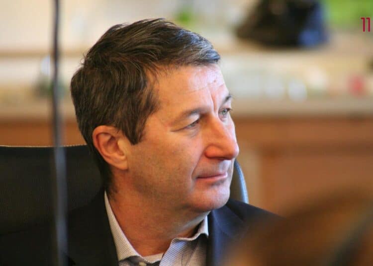 Владимир Каролев