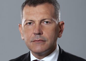 Ето кои са имената в новата власт (ГАЛЕРИЯ)