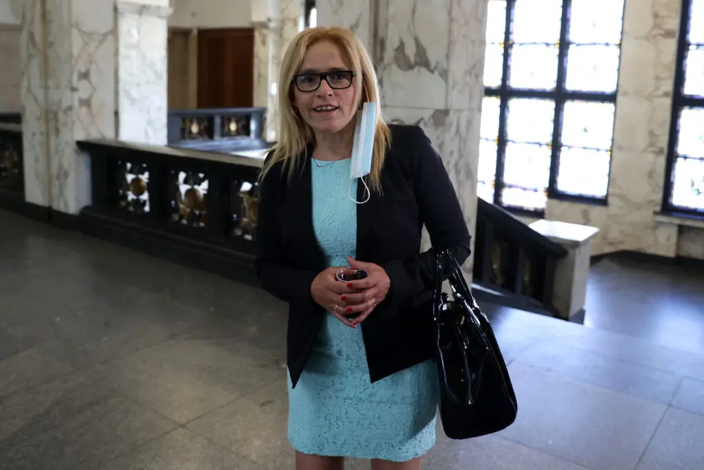 Десислава Иванчева стана майка 1 Десислава Иванчева излиза на свобода