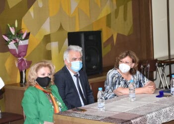 Кметът на Община Ловеч Корнелия Маринова откри форум на иновациите