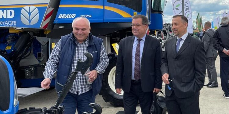 Христо Бозуков при официалното откриване на специализираното изложение за земеделие БАТА АГРО