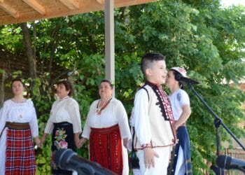 динадесетото издание на традиционната фолклорна проява започна на 4 юни вечерта