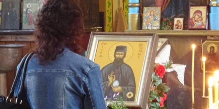 Иконата с чудотворните мощи на Светеца Светкавица пристига в Сливен