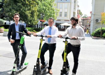 E-тротинетки тръгват по велоалеите на Пловдив