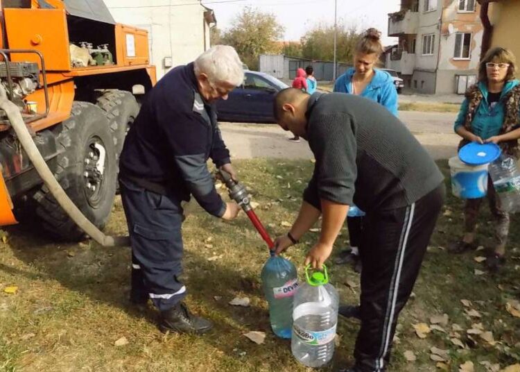 Вече има подсигурени водоноски.