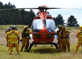 helicopter 565879 640