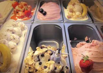 ice cream 1631846 640