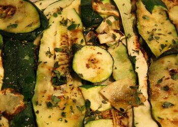 zucchini 1185356 640