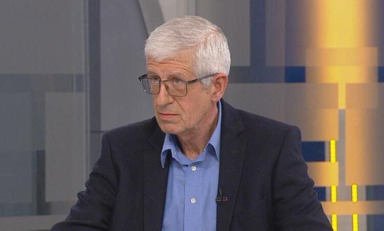 Румен Овчаров