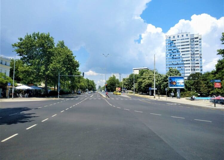Бул. "Демокрация"