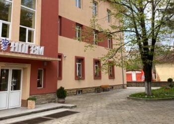 Богата програма за 75-годишнината на Ловешката ветеринарна гимназия