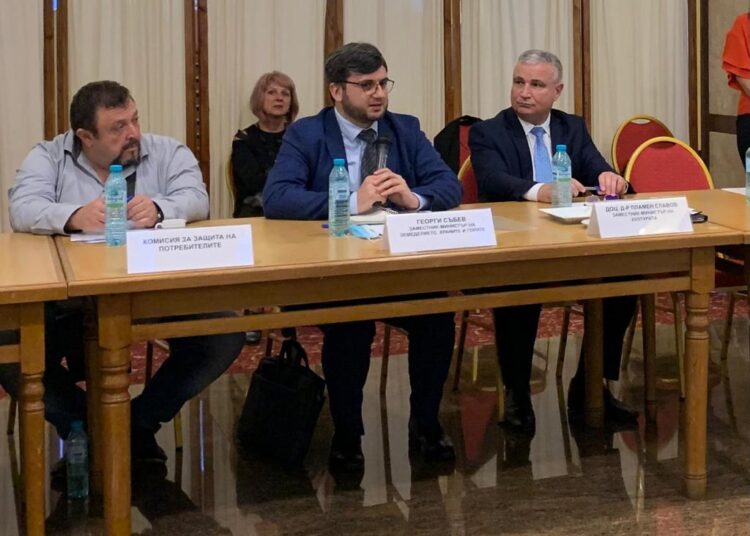 Изготвят стратегия за популяризиране на регионалните продукти 1 Заседание на Националния съвет по туризъм в Сливен