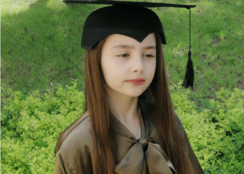 Яница Карачорова