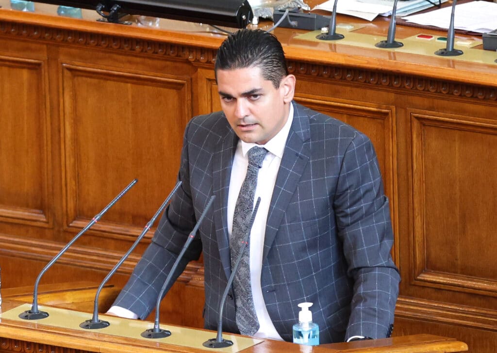 До дни стават ясни имената в кабинета, заяви Радостин Василев от ИТН 1 Радостин Василев