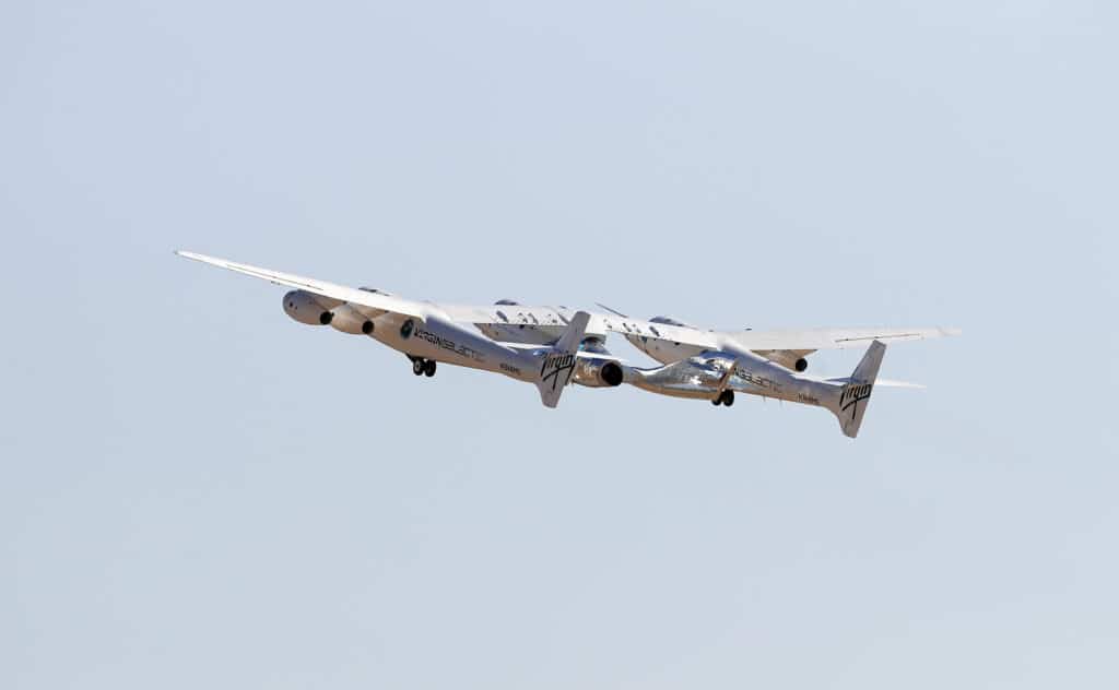 Космическия самолет "Юнити-22".