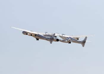 Космическия самолет "Юнити-22".