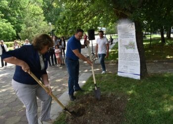Първа копка на модерния скейт парк в Ловеч