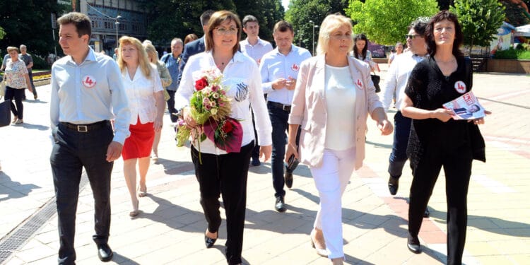 Корнелия Нинова