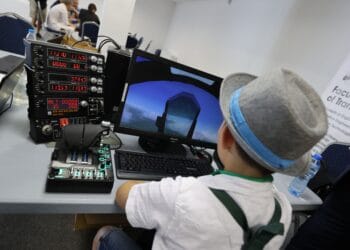 В Sofia Tech Park се провежда еднодневния фестивал на науката "Ало, Космос! Говори България".