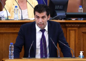 Кирил Петков за ББР: Част от кредитите могат да не бъдат върнати
