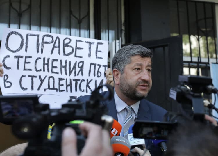 Христо Иванов е готов за преговори.