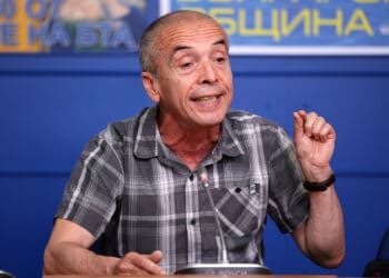 Доц. Атанас Мангъров