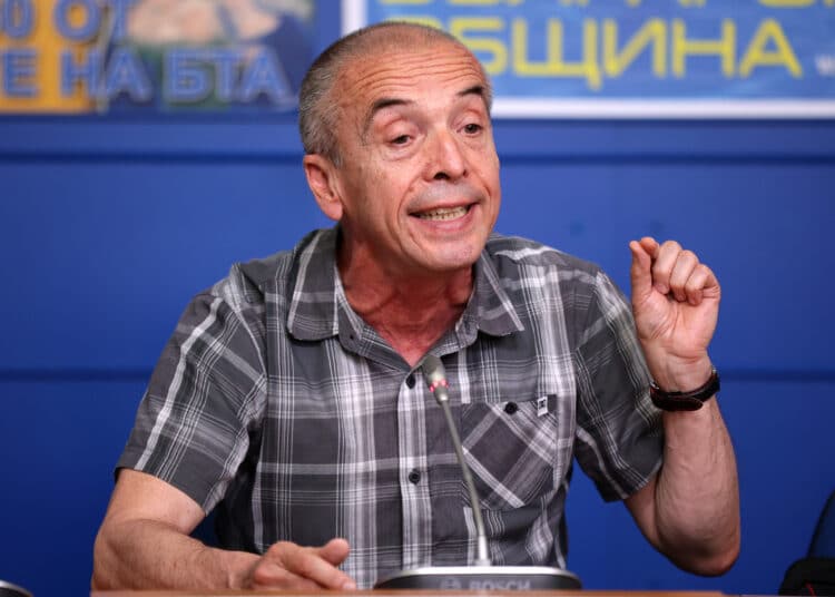 Доц. Атанас Мангъров