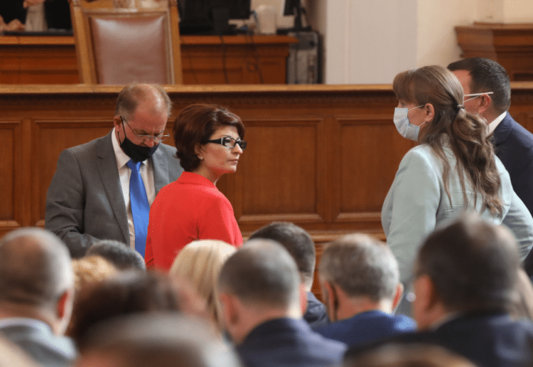 ГЕРБ: Рашков да идва в парламента, докато не представи доказателства 1 От ГЕРБ ще продължат да настояват за доказателства за подслушванията от страна на Бойко Рашков