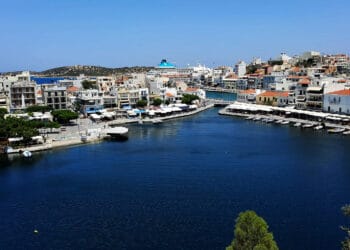 ГЪРЦИЯ КРИТ МОРЕ ПЛАЖ РЕСТОРАНТИ СНКРСВРАКОВ 2